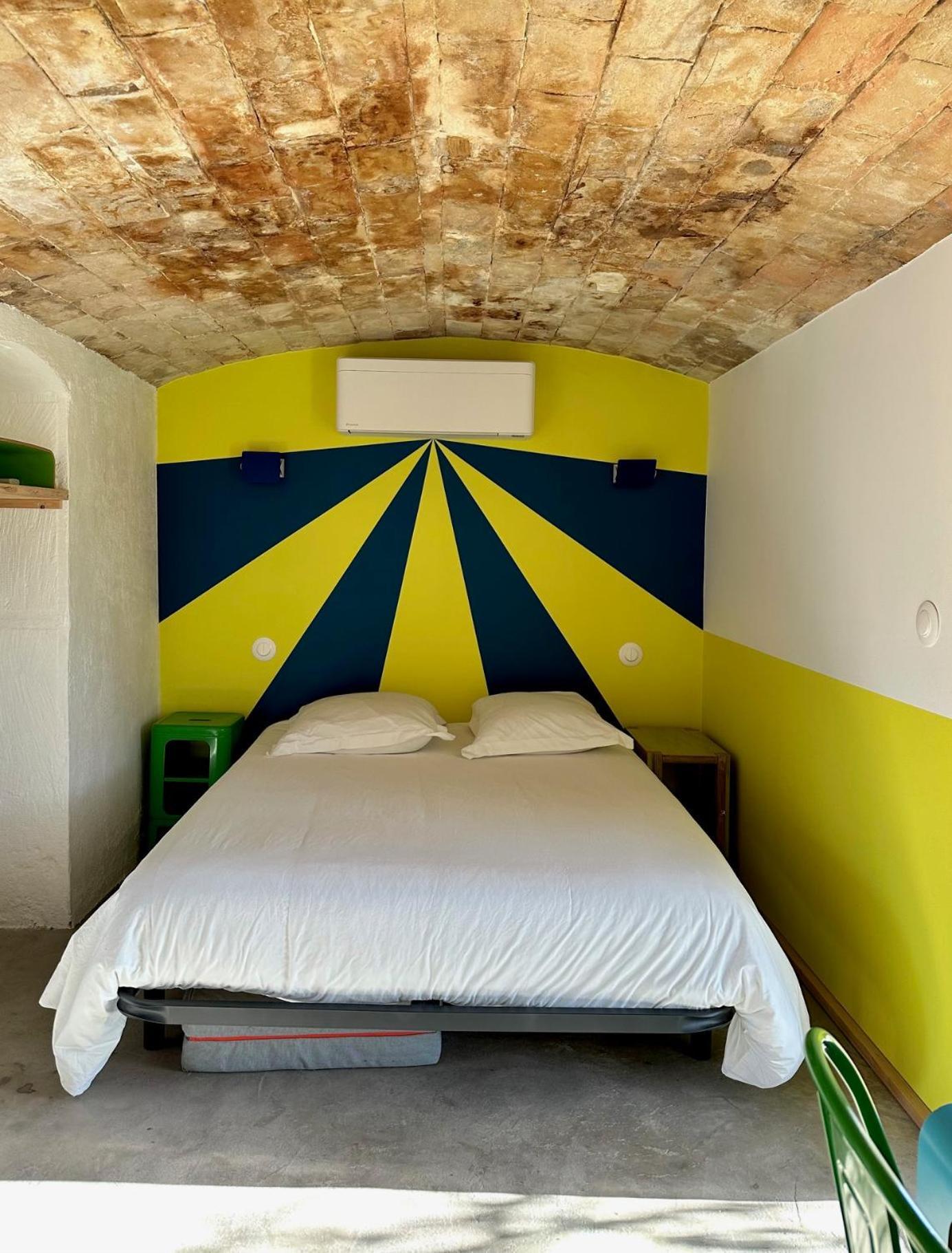 Bed and Breakfast La Ferme HI bride Villelaure Exterior foto